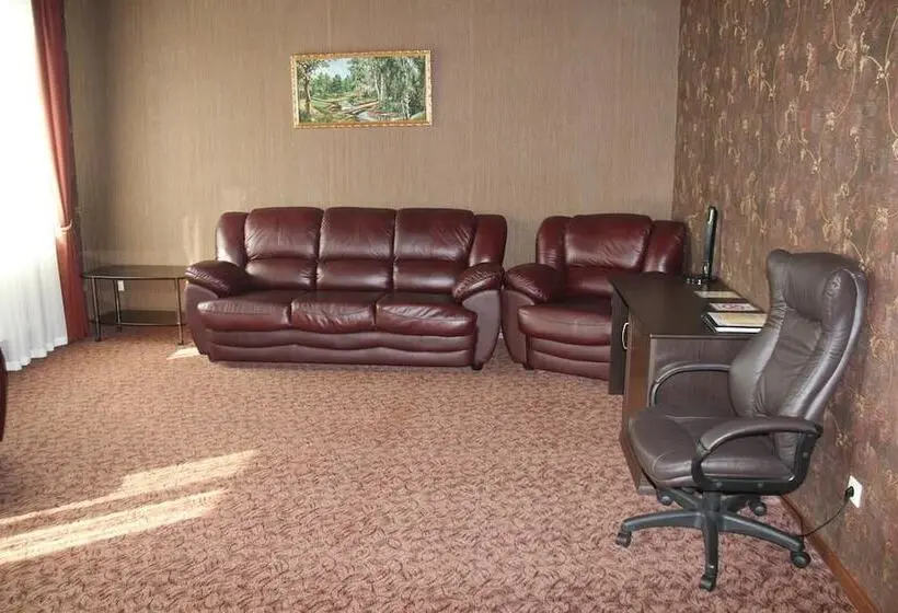 سوییت, Russkaya Usadba