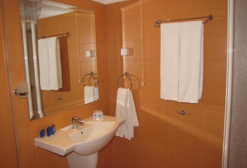 סוויטת ג'וניור עם מרפסת, Blue Orange Beach Resort