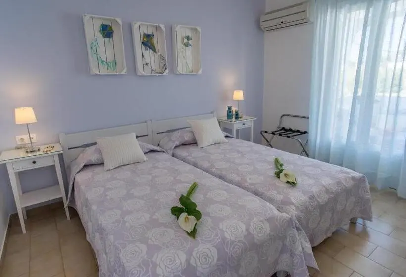 Superior Room with Terrace, Kirki Rooms