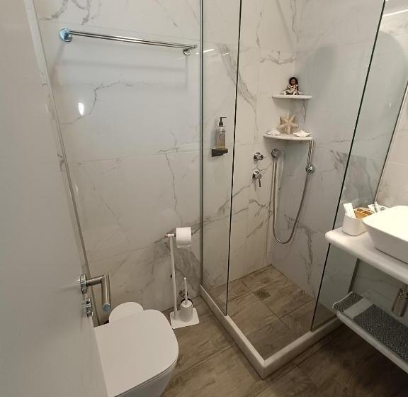Номер Стандарт Трехместный, Kirki Rooms