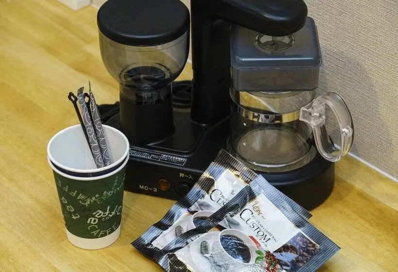 スタンダードルーム, Mr.kinjo In Shiozaki