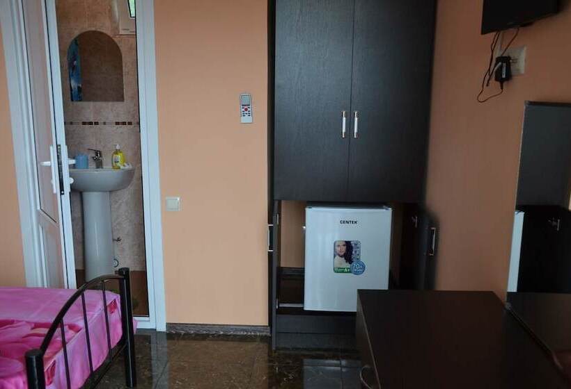 اتاق استاندارد سه نفره, Sunrise Villa