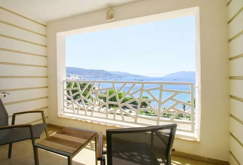 Habitació Estàndard Vista Mar, Azka