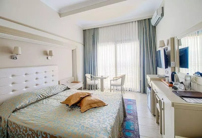 Habitació Estàndard Vista Mar, Azka