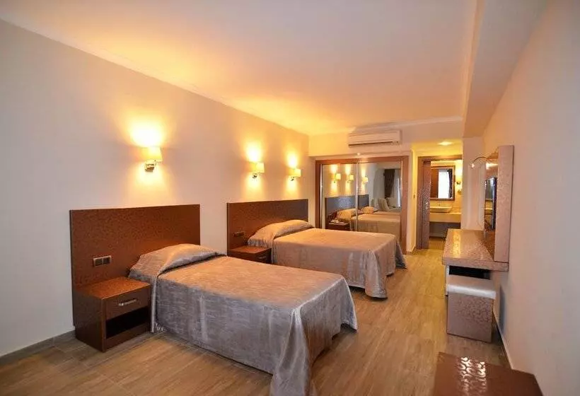 Habitació Deluxe, Azka