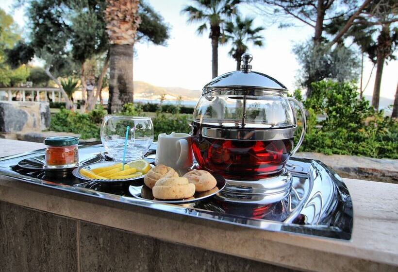 Номер Deluxe, Azka