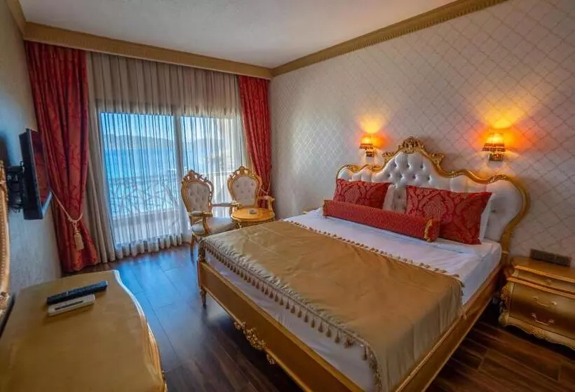 Suite amb Vistes, Azka