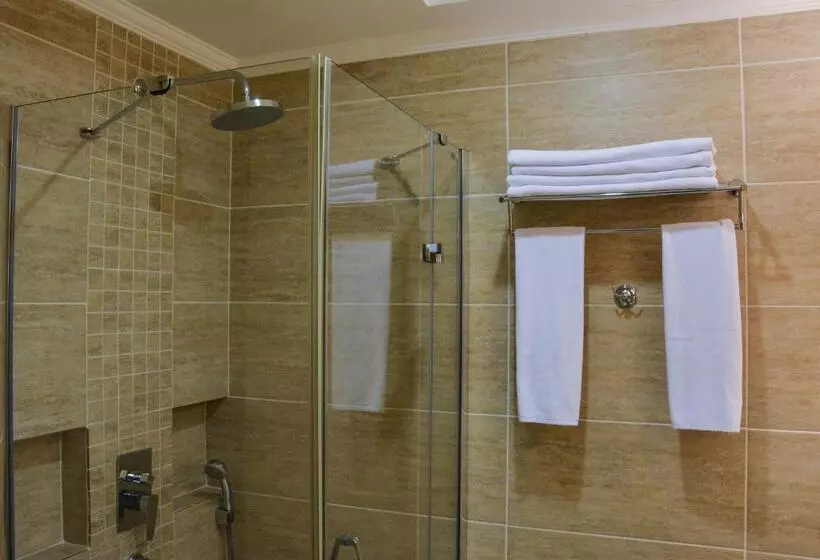 Habitació Deluxe, Azka