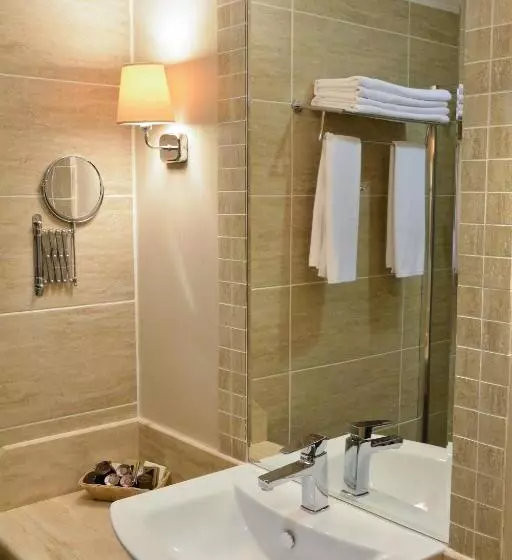 Habitació Deluxe, Azka