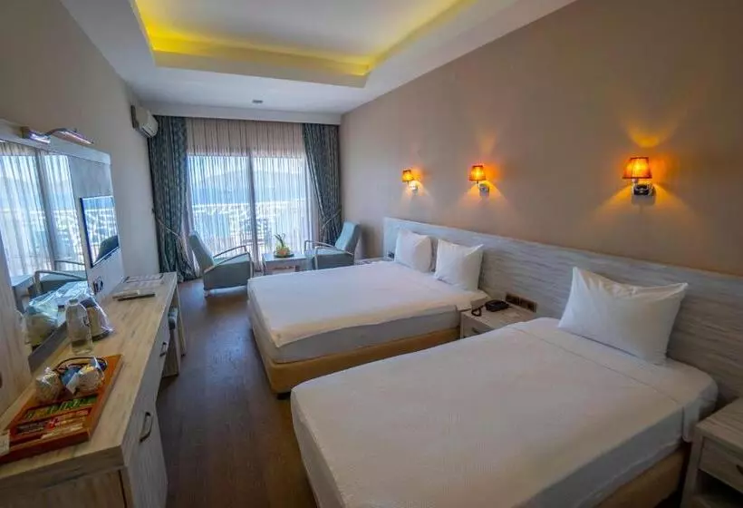 Habitació Deluxe, Azka