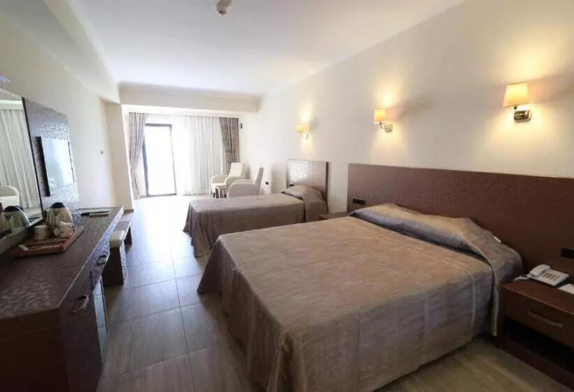 Habitació Deluxe Vista Jardí, Azka