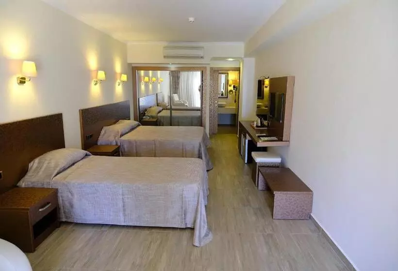 Habitació Deluxe Vista Jardí, Azka