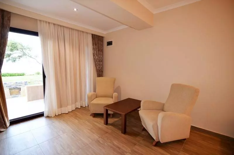 Habitació Deluxe Vista Jardí, Azka