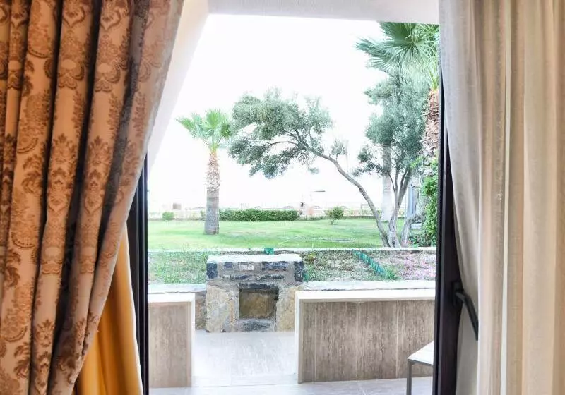 Habitació Deluxe Vista Jardí, Azka