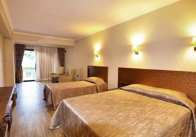 Habitació Deluxe Vista Jardí, Azka