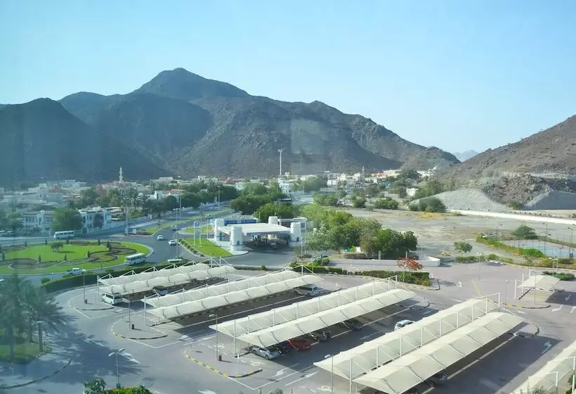 キングサイズベッドのデラックスルーム, Oceanic Khorfakkan Resort & Spa