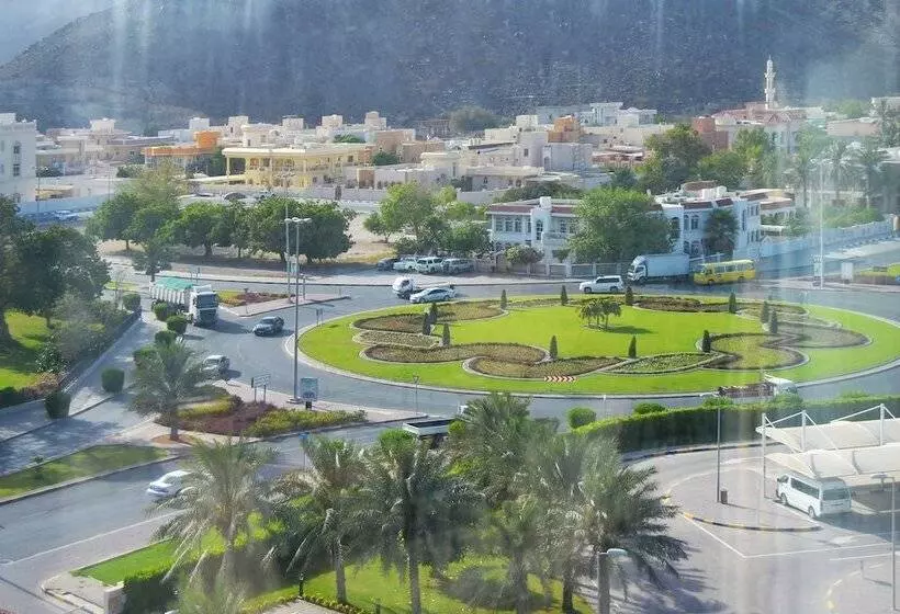 キングサイズベッドのデラックスルーム, Oceanic Khorfakkan Resort & Spa