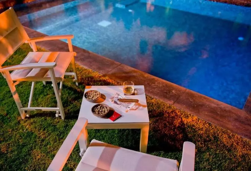 プール付き1ベッドルームヴィラ, Ramada Resort By Wyndham Bodrum