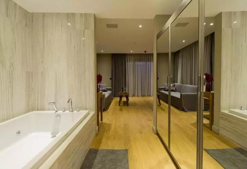 プール付き1ベッドルームヴィラ, Ramada Resort By Wyndham Bodrum