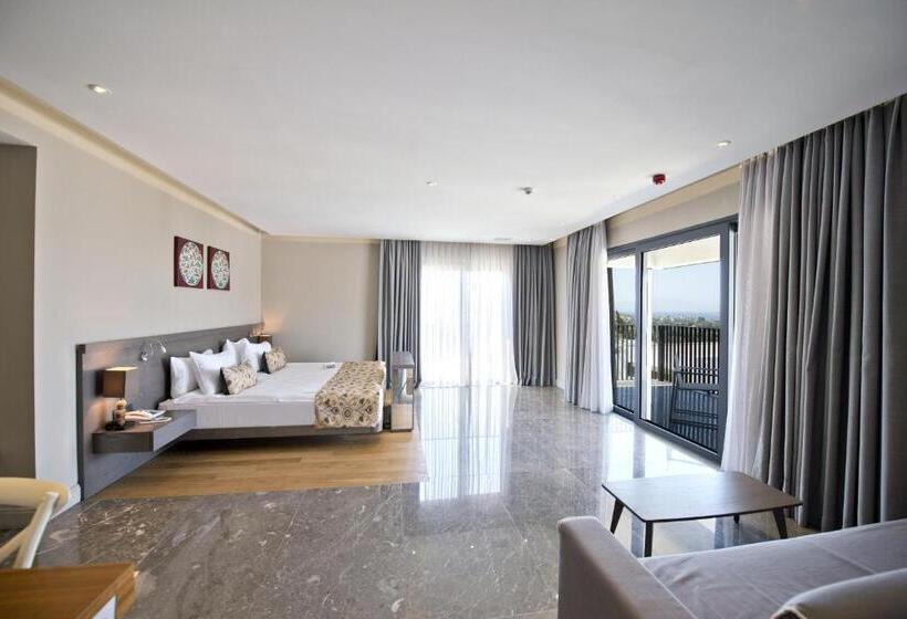 Люкс Премиум, Ramada Resort By Wyndham Bodrum