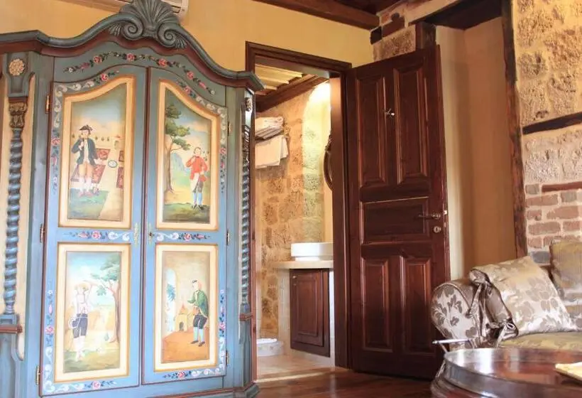 Mastersviitti, Boutique Hotel Kokkino Spiti