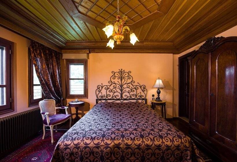 Полулюкс, Boutique Hotel Kokkino Spiti
