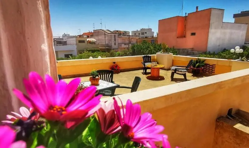 Comfort room with terrace, Casina Raho B&b