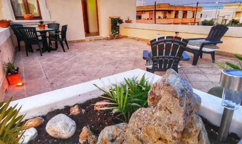 Comfort room with terrace, Casina Raho B&b