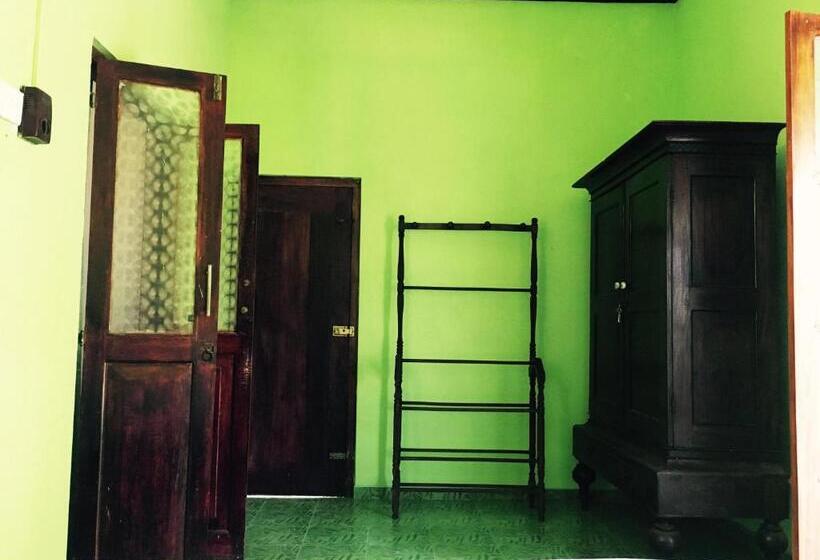 Семейный Номер, Galle Paradise Inn