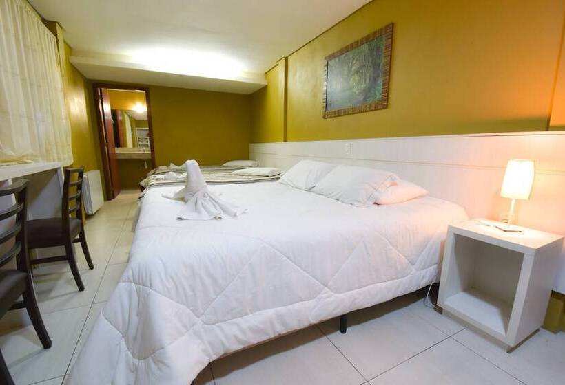 חדר סטנדרט לארבעה, Pousada Canela