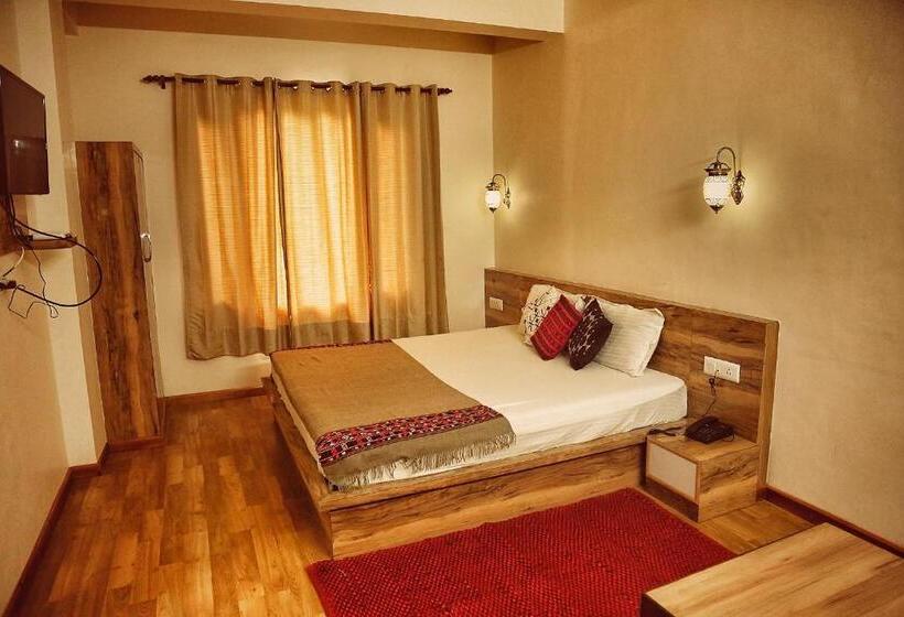 패밀리 스위트, Rising Star With Garden With Private Parking Near To Mall Road