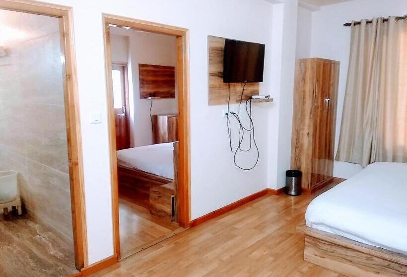 家庭套房, Rising Star With Garden With Private Parking Near To Mall Road