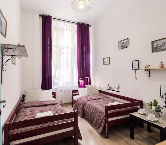 اتاق استاندارد, Ave Peter Hostel