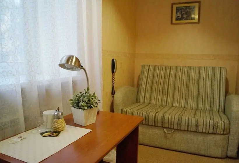 اتاق راحتی, Podkova Omsk