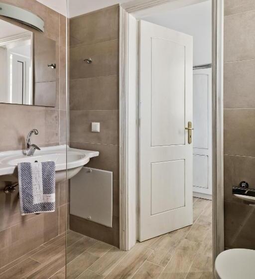 اتاق خانوادگی, Chc Sound Of The Sea