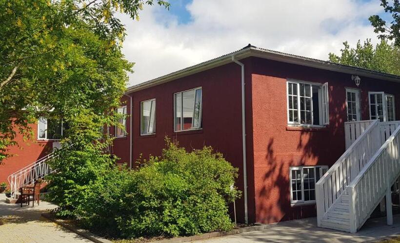 اتاق استاندارد سه تخته با سرویس بهداشتی مشترک, Selfoss Hostel