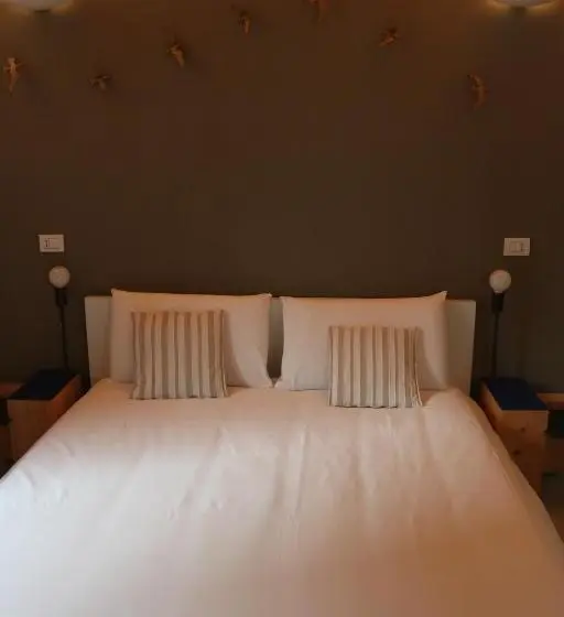اتاق استاندارد, New Fontana Rooms
