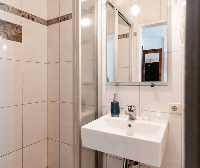 スタンダードルーム, Gasthof Goldener Greifen