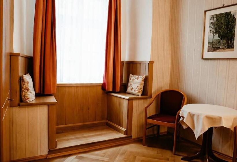 スタンダードルーム, Gasthof Goldener Greifen