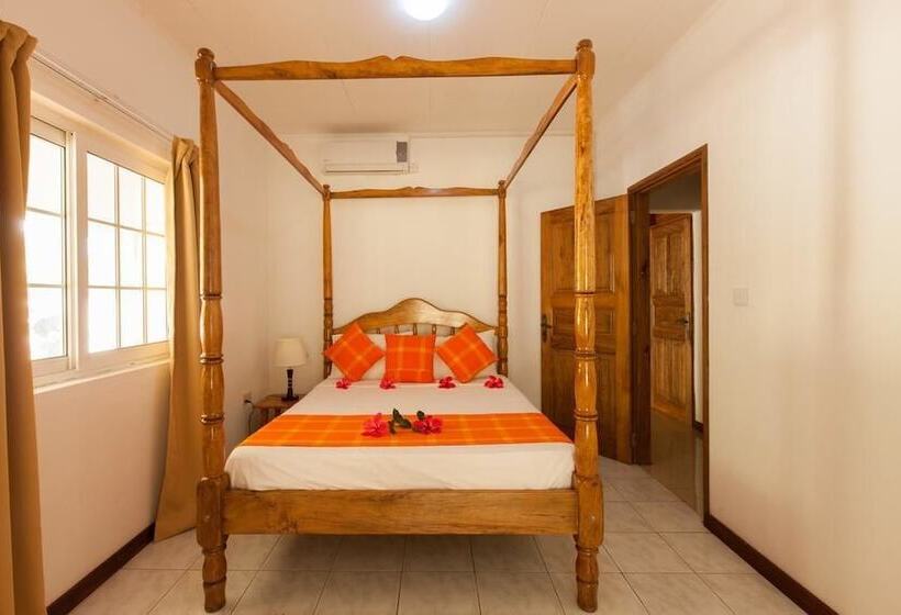 اتاق خانوادگی, Villa Confort