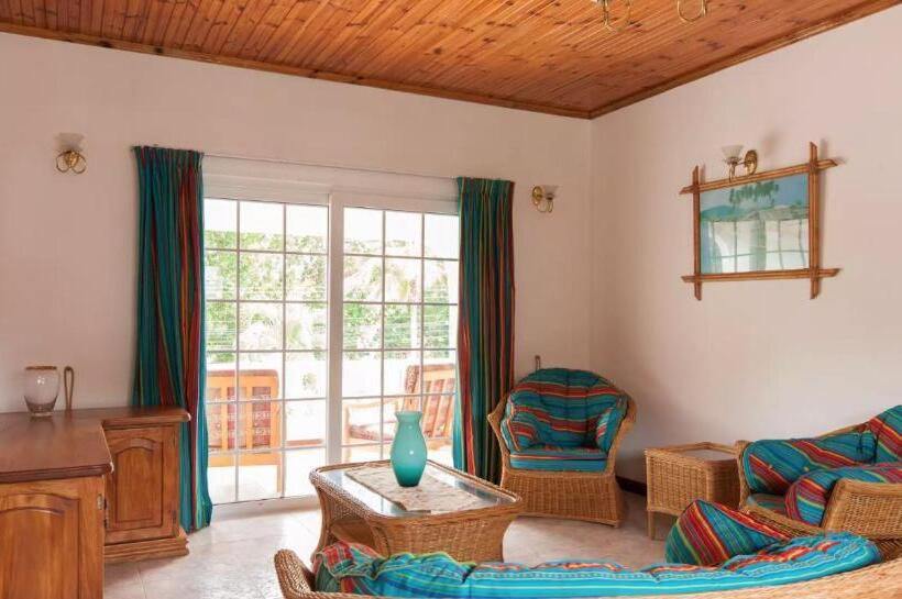اتاق سوپریور با تخت بزرگ, Villa Confort