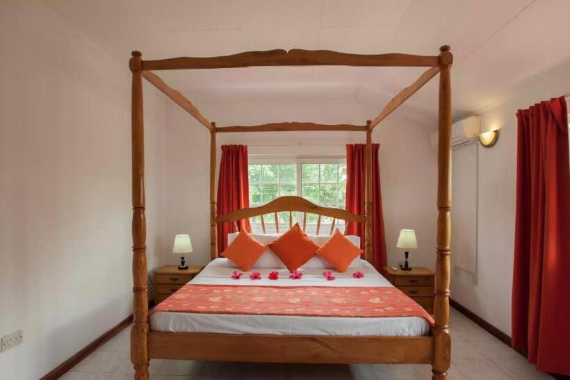 اتاق سوپریور با تخت بزرگ, Villa Confort