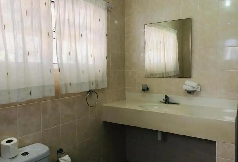 اتاق استاندارد با چشمانداز باغ, Villa Confort