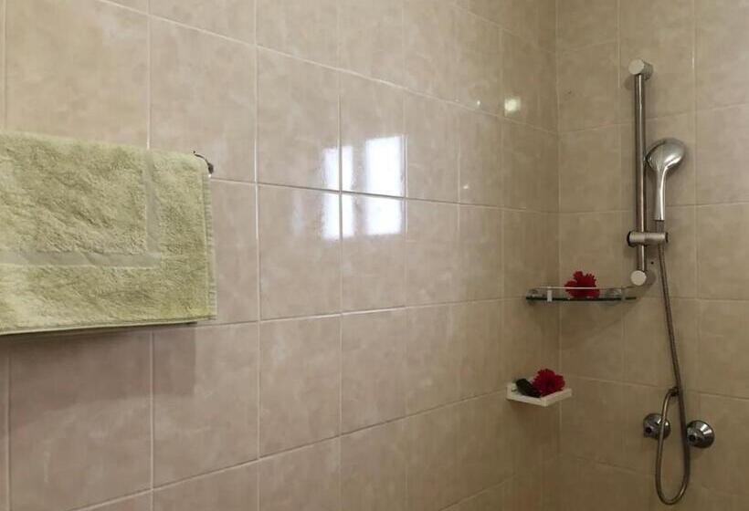 اتاق استاندارد با چشمانداز باغ, Villa Confort