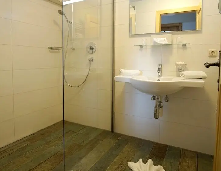 2-Bedroom Classic Apartment, Alpenstern Rooms & Suites