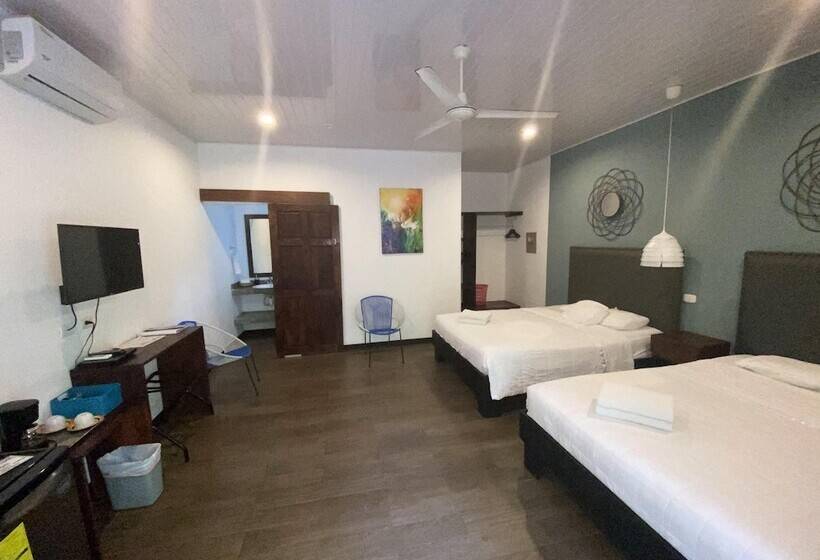 デラックススイート, La Posada Jungle