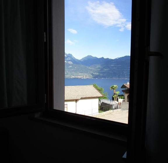 シングルデラックスルーム, San Remo