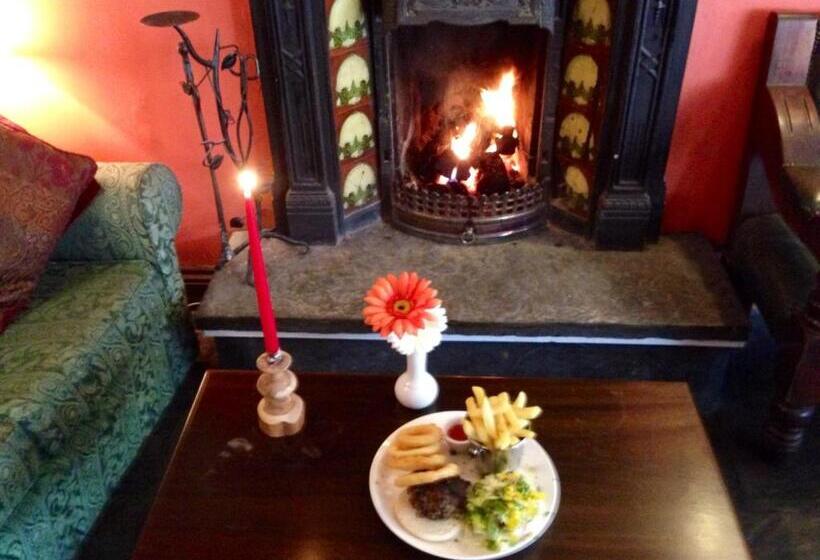 חדר משפחתי, Myles Creek