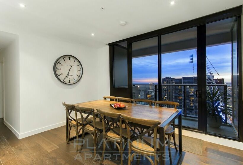 1 Bedroom Penthouse Apartment, Platinum Apartments On Southbank