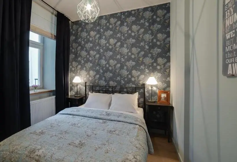 １ベッドルームのデラックスアパートメント, Too Good Apartments